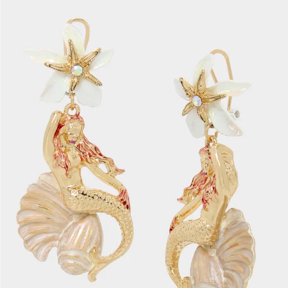 Betsy Johnson mermaid earrings in pink - Picture 2 of 6